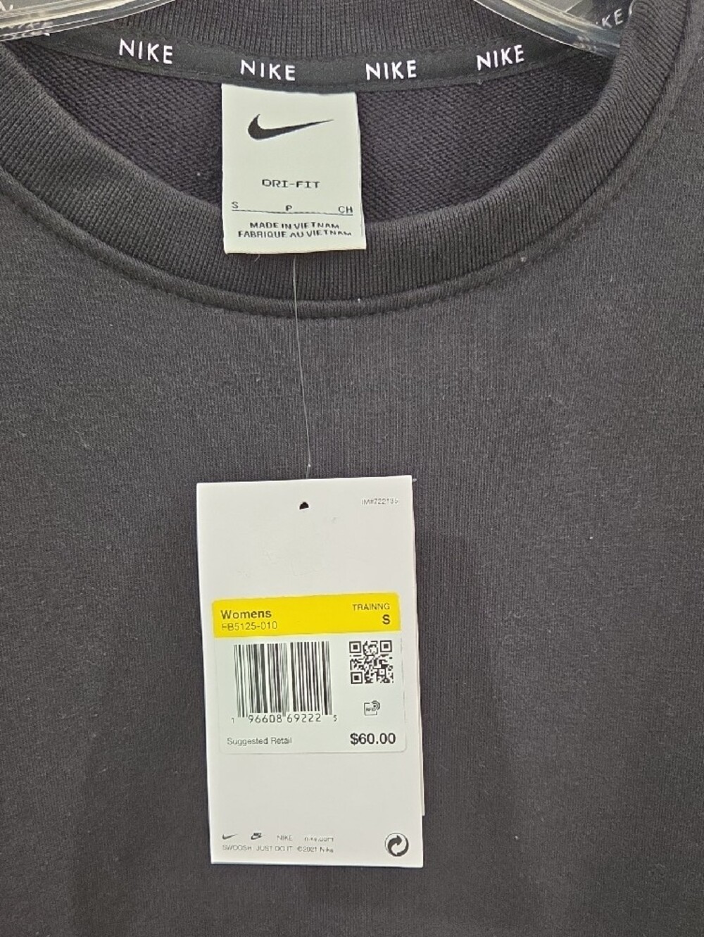 Nike Women’s Black Scoop Crewneck Sweatshirt - Picture 2 of 4